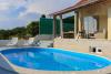 Vakantiehuis Baras garden - house with pool :  Kroatië - Dalmatië - Eiland Brac - Mirca - vakantiehuis #6620 Afbeelding 13