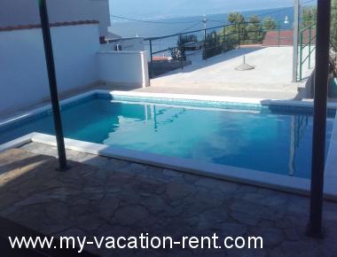 Apartments Rina - with pool : Croatia - Dalmatia - Island Solta - Stomorska - apartment #6659 Picture 7