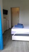 R3(2) Croatia - Dalmatia - Island Brac - Sumartin - guest room #6663 Picture 6