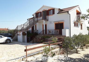 Appartement Jezera Eiland Murter Dalmatië Kroatië #6676