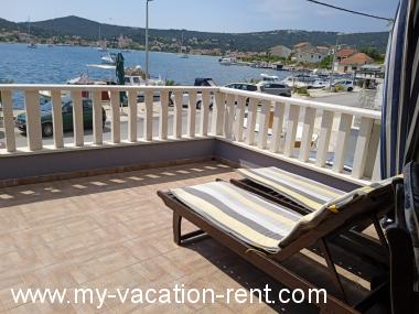 Apartment Vinisce Trogir Dalmatia Croatia #6748