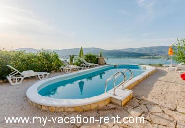 Apartment Mastrinka Island Ciovo Dalmatia Croatia #7178