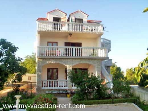 Apartments TONI Croatia - Dalmatia - Sibenik - Srima - apartment #723 Picture 2