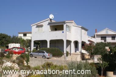 Apartments Barry - sea view and free parking : Croatia - Dalmatia - Trogir - Sevid - apartment #7290 Picture 3