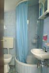 Apartamenty Barry - sea view and free parking : A1(2+2)