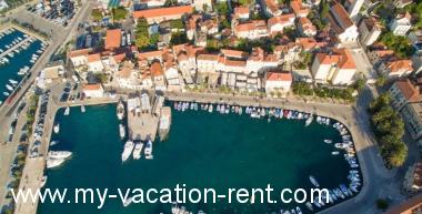 Apartments Sani-modern and cozy:  Croatia - Dalmatia - Island Brac - Supetar - apartment #7334 Picture 9