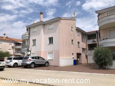 Apartments Sabri: Croatia - Istria - Medulin - Medulin - apartment #7344 Picture 1