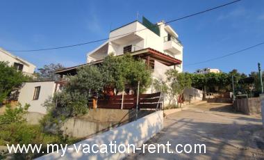 Appartement Rogac Eiland Solta  Dalmatië Kroatië #7434