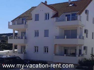 Apartament Supetar Wyspa Brac Dalmacja Chorwacja #7479