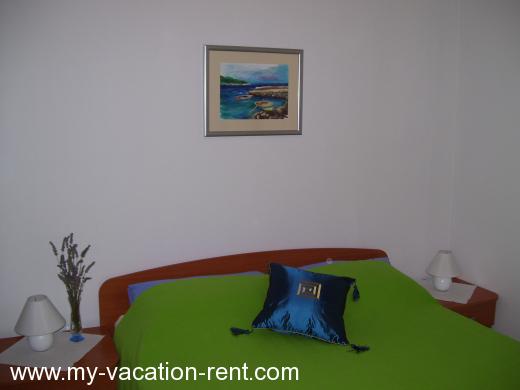 Apartments APP 1 Croatia - Dalmatia - Hvar Island - Jelsa - apartment #768 Picture 4
