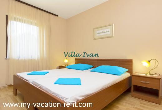 Apartments IVAN Croatia - Dalmatia - Sibenik - Rogoznica - apartment #832 Picture 12