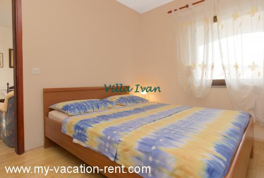 Apartments IVAN Croatia - Dalmatia - Sibenik - Rogoznica - apartment #832 Picture 14