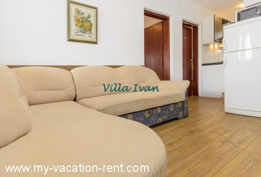 Apartments IVAN Croatia - Dalmatia - Sibenik - Rogoznica - apartment #832 Picture 15