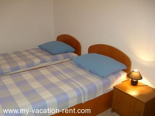 Apartments Martina Croatia - Dalmatia - Sibenik - Srima - apartment #855 Picture 4