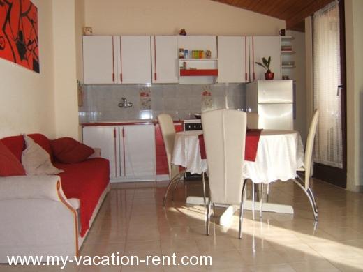 Apartments Villa Kascuni Croatia - Istria - Pula - Stinjan - apartment #877 Picture 3