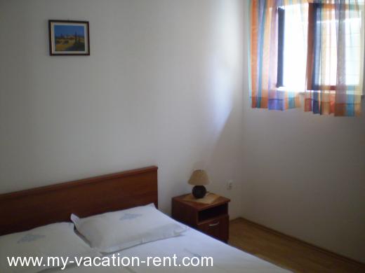 Apartments Grgin Croatia - Dalmatia - Split - Kastel Novi - apartment #908 Picture 1