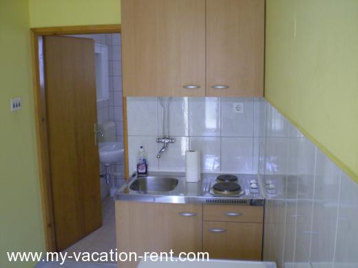 Apartments Grgin Croatia - Dalmatia - Split - Kastel Novi - apartment #908 Picture 3